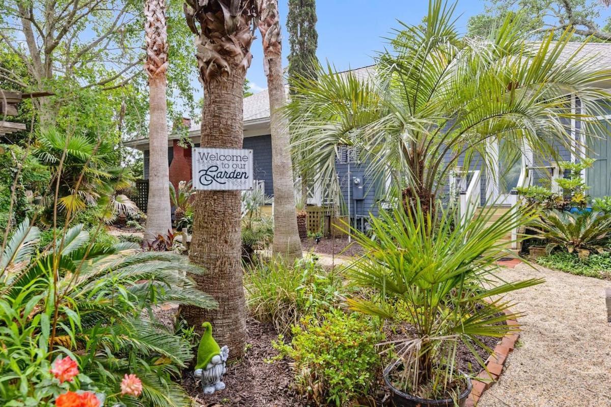 Bare Feet Bungalow -Close To Beach & Dog Friendly กัลฟ์พอร์ต ภายนอก รูปภาพ