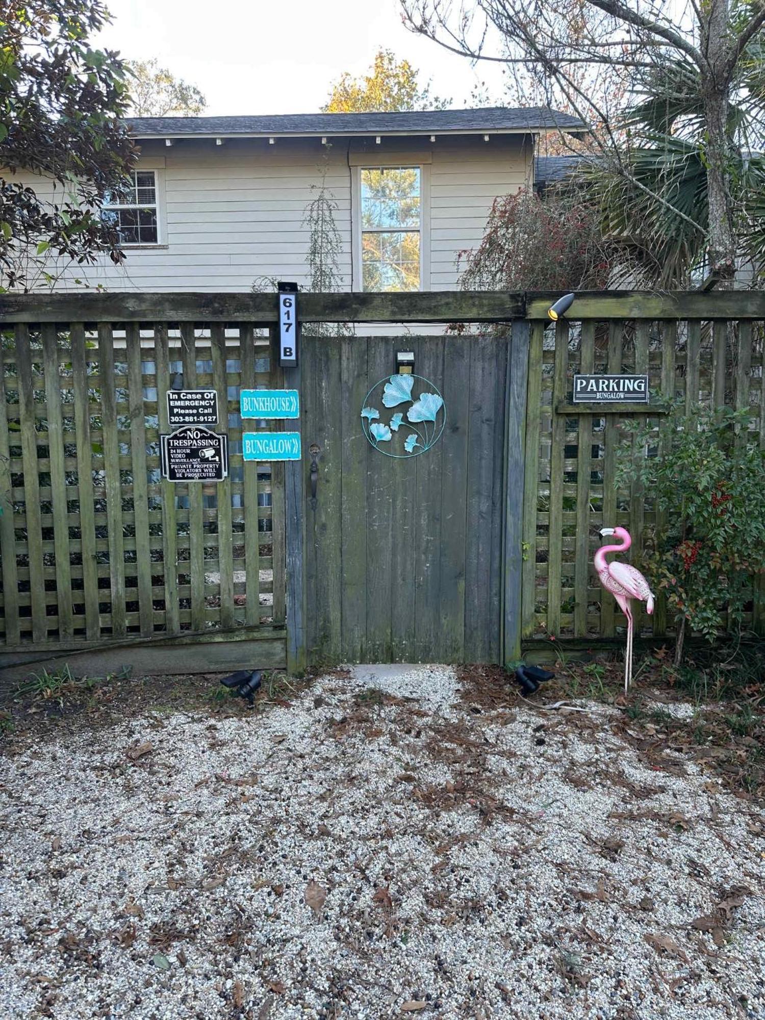 Bare Feet Bungalow -Close To Beach & Dog Friendly กัลฟ์พอร์ต ภายนอก รูปภาพ